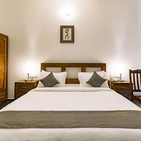 Muvattupuzha Hotel Narendra Central מראה חיצוני תמונה