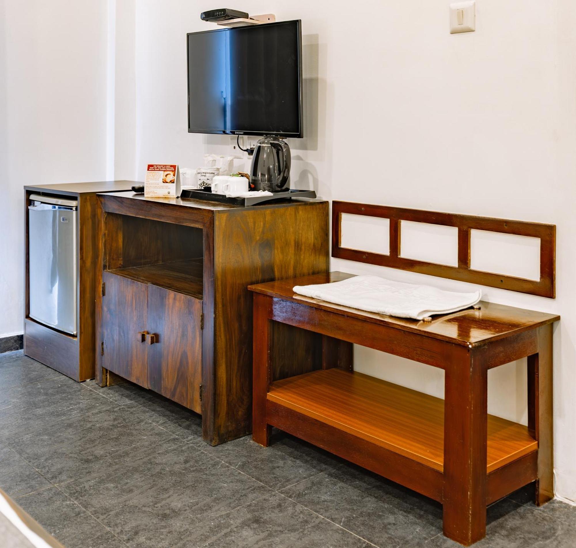 Muvattupuzha Hotel Narendra Central מראה חיצוני תמונה