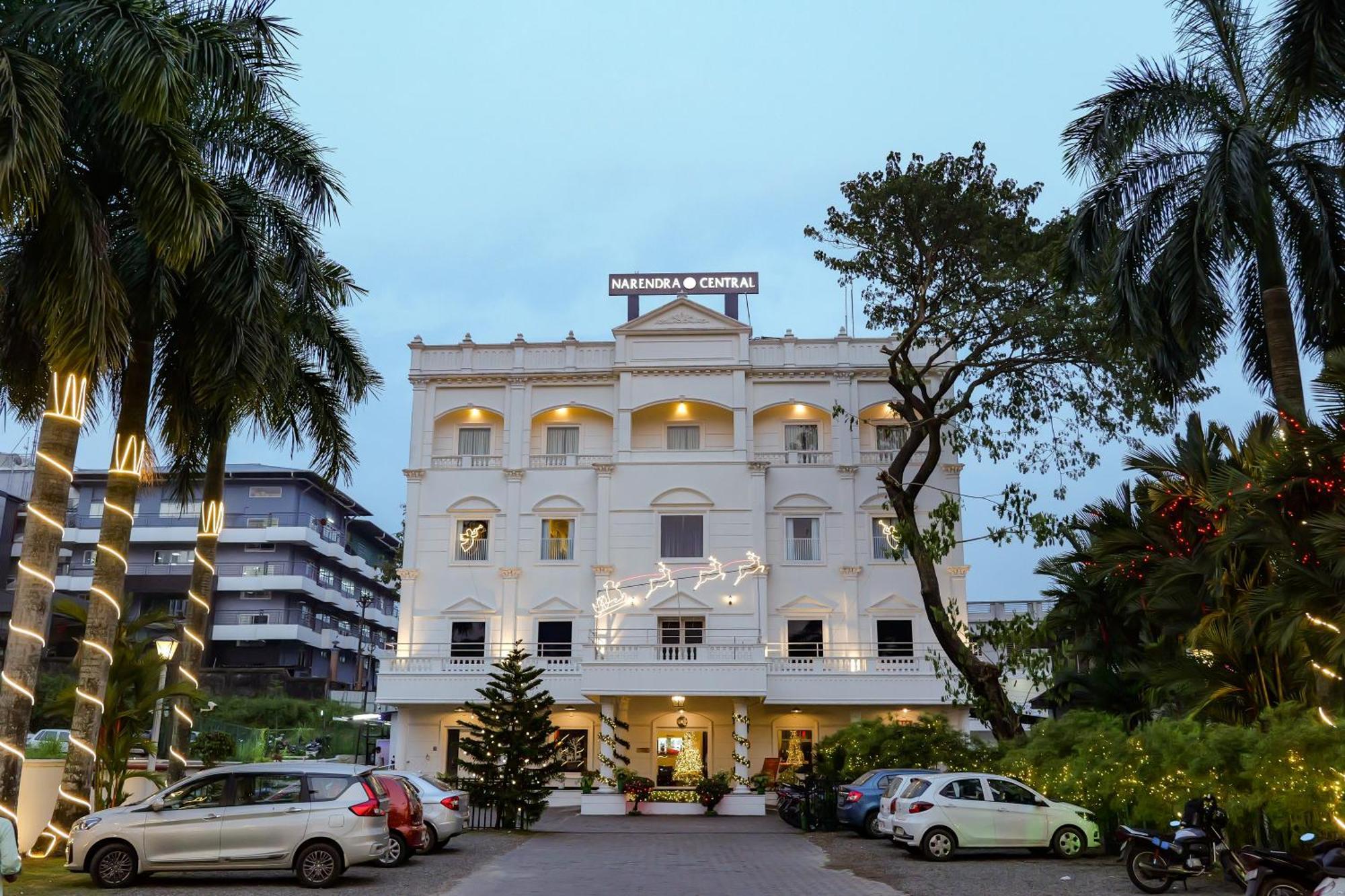 Muvattupuzha Hotel Narendra Central מראה חיצוני תמונה