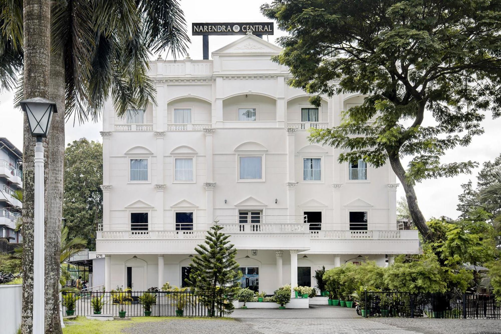 Muvattupuzha Hotel Narendra Central מראה חיצוני תמונה